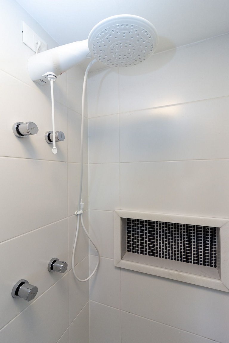 22º Andar, Vista Incrível, ao lado do Shopping Frei Caneca