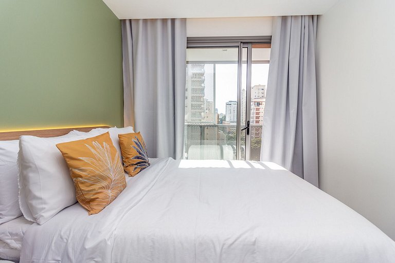 Pinheiros, Lindo Apto Completo c/ Garagem