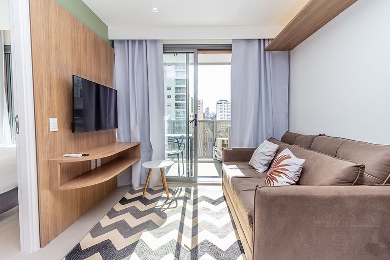 Pinheiros, Lindo Apto Completo c/ Garagem