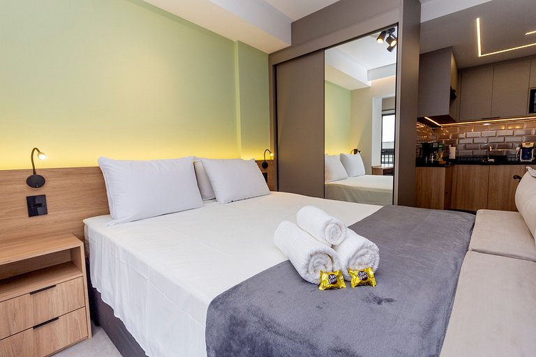 Lindo Apto 1 Dorm, 40m² com Garagem, Andar Alto