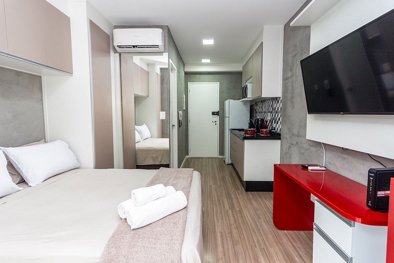 Studio Completo em frente Pq. Augusta