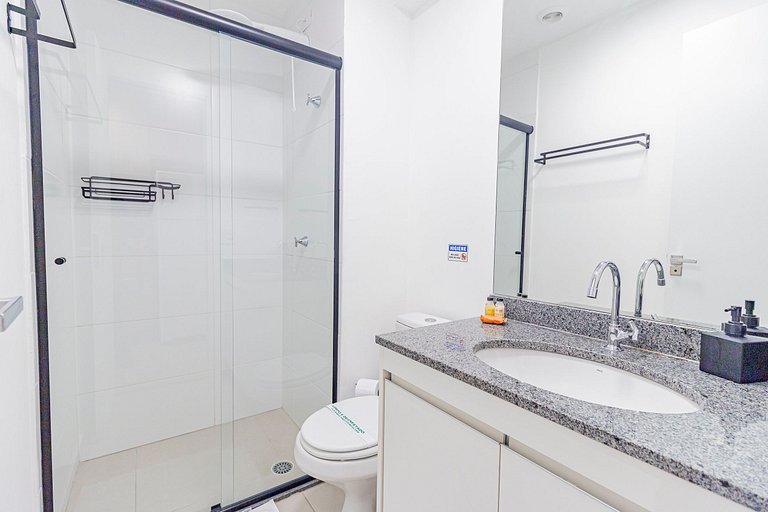 Studio YO Frei Caneca| Ao lado do Shopping