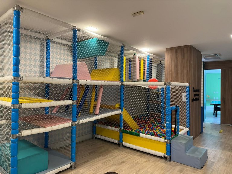 Thera Faria Lima| Andar Alto| 2 vg gar| 6 pessoas