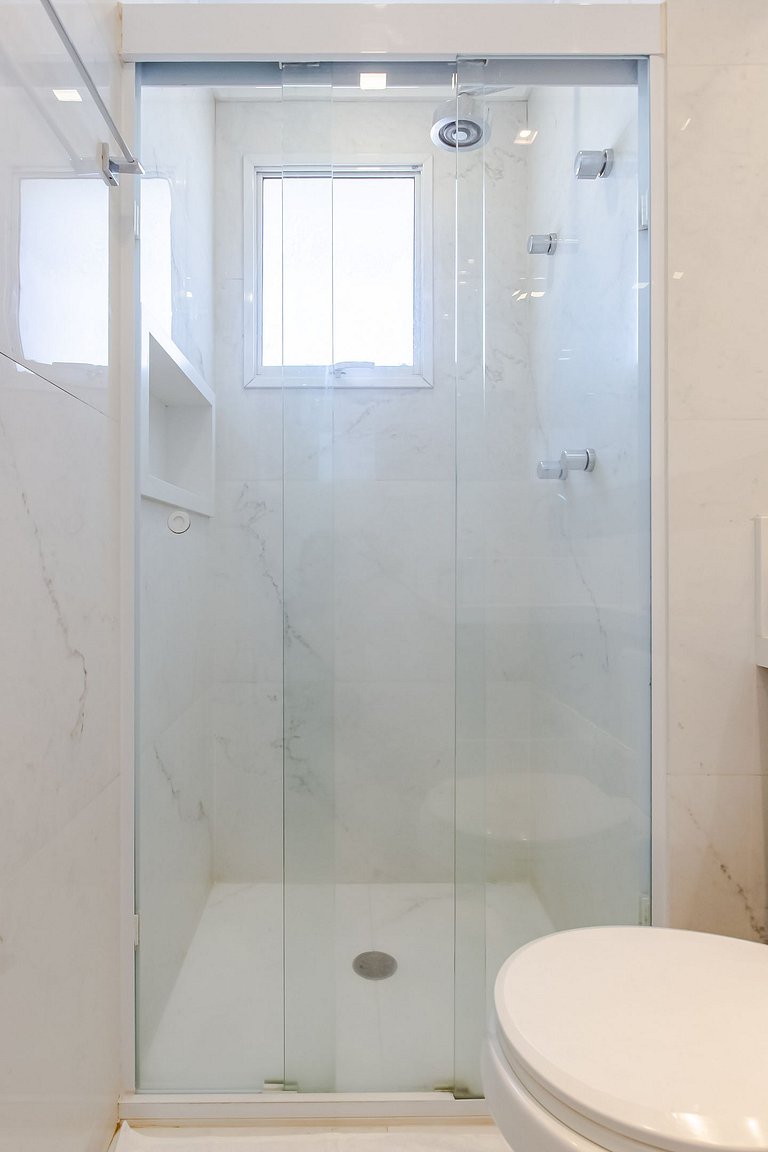 Thera Faria Lima| Andar Alto| 2 vg gar| 6 pessoas