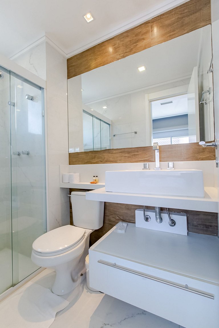 Thera Faria Lima| Andar Alto| 2 vg gar| 6 pessoas