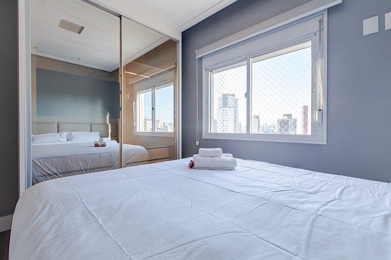 Thera Faria Lima| Andar Alto| 2 vg gar| 6 pessoas