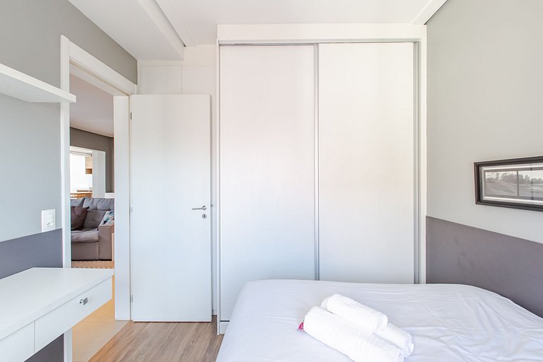 Thera Faria Lima| Andar Alto| 2 vg gar| 6 pessoas