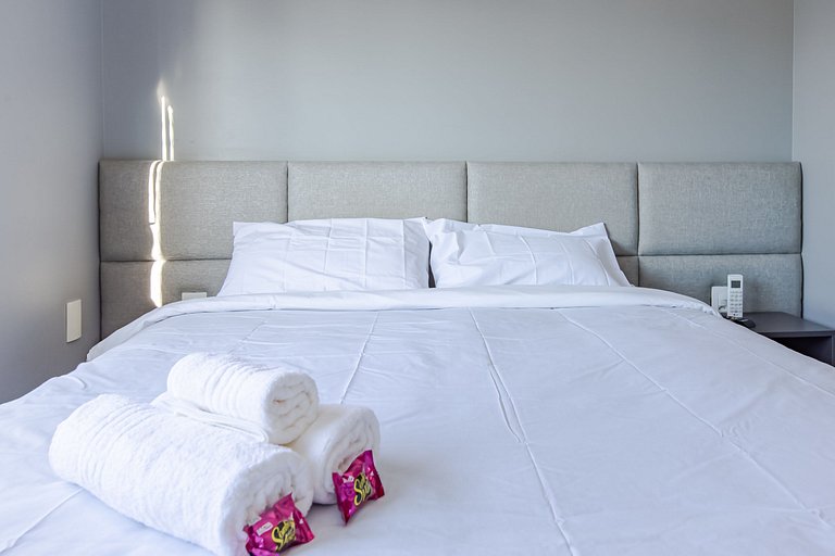 Thera Faria Lima| Andar Alto| 2 vg gar| 6 pessoas