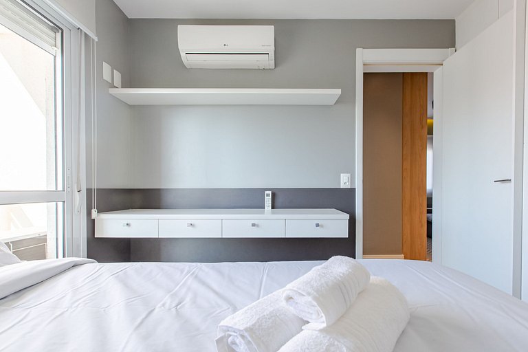 Thera Faria Lima| Andar Alto| 2 vg gar| 6 pessoas