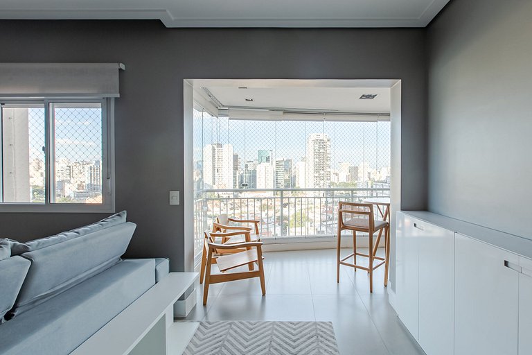 Thera Faria Lima| Andar Alto| 2 vg gar| 6 pessoas