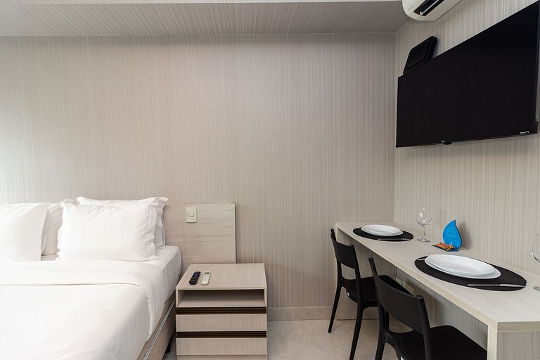 Moema Cotovia| Cama Queen|Andar Alto| Garagem