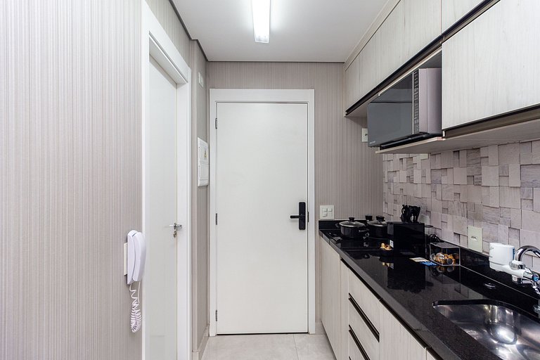 Moema Cotovia| Cama Queen|Andar Alto| Garagem